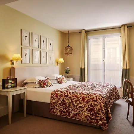 Hotel Sainte-beuve 4*