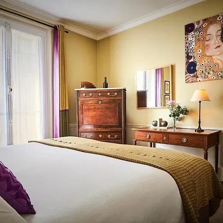 Hotel Sainte-beuve 4*