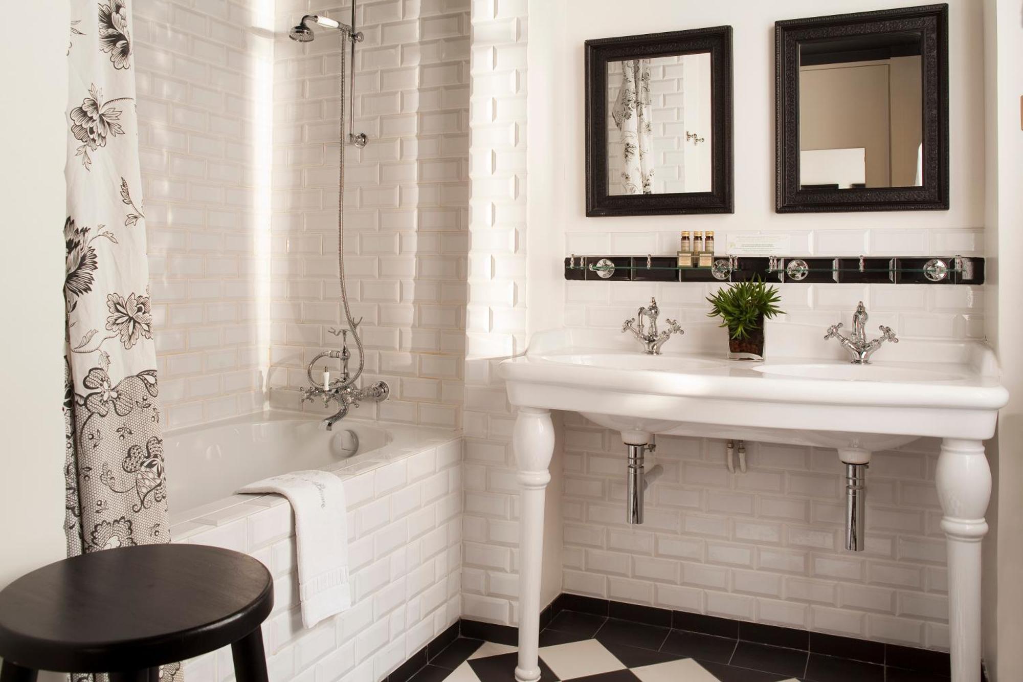 Sainte-beuve Hotel 4*